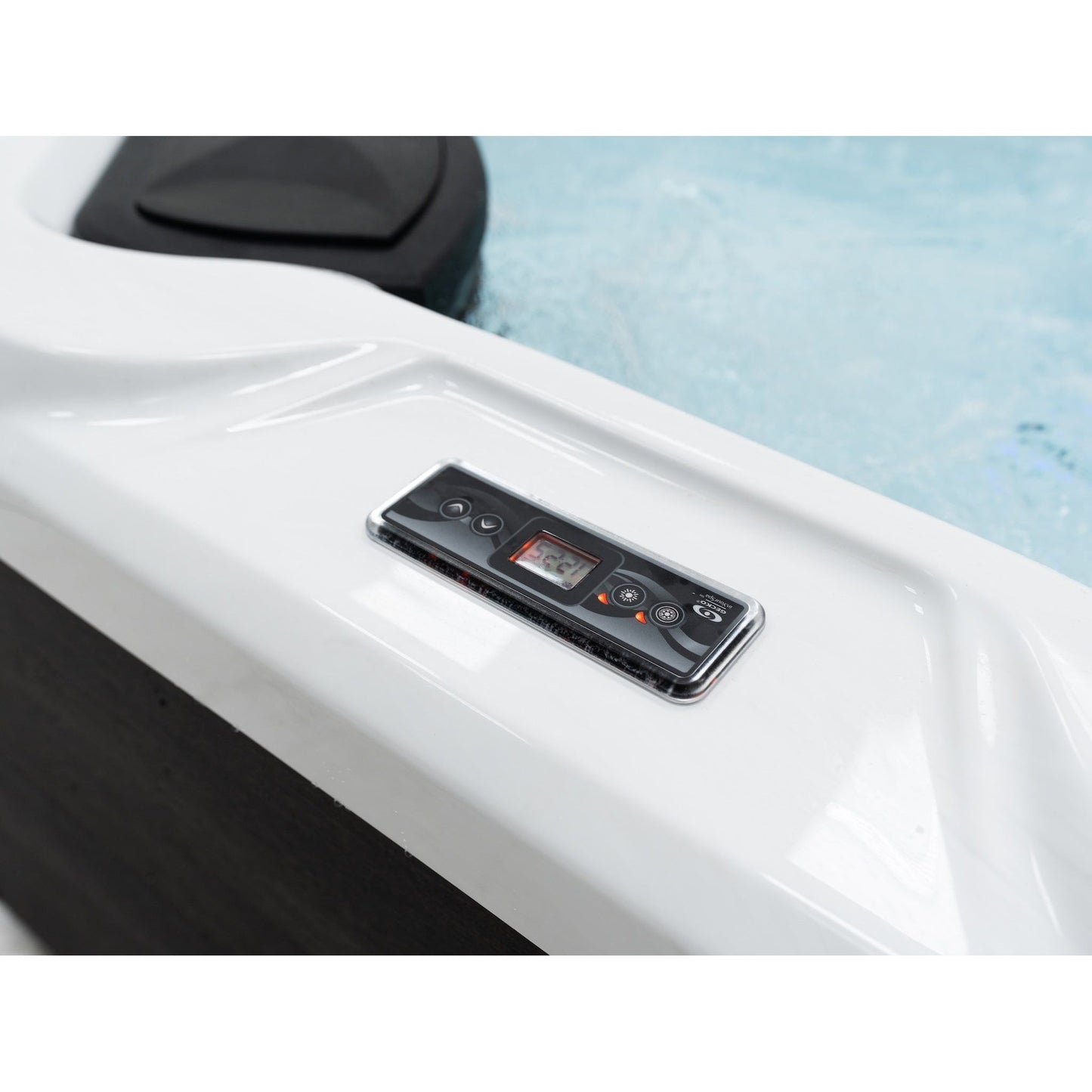 Budget Series ECHO Plug and Play Hot Tub