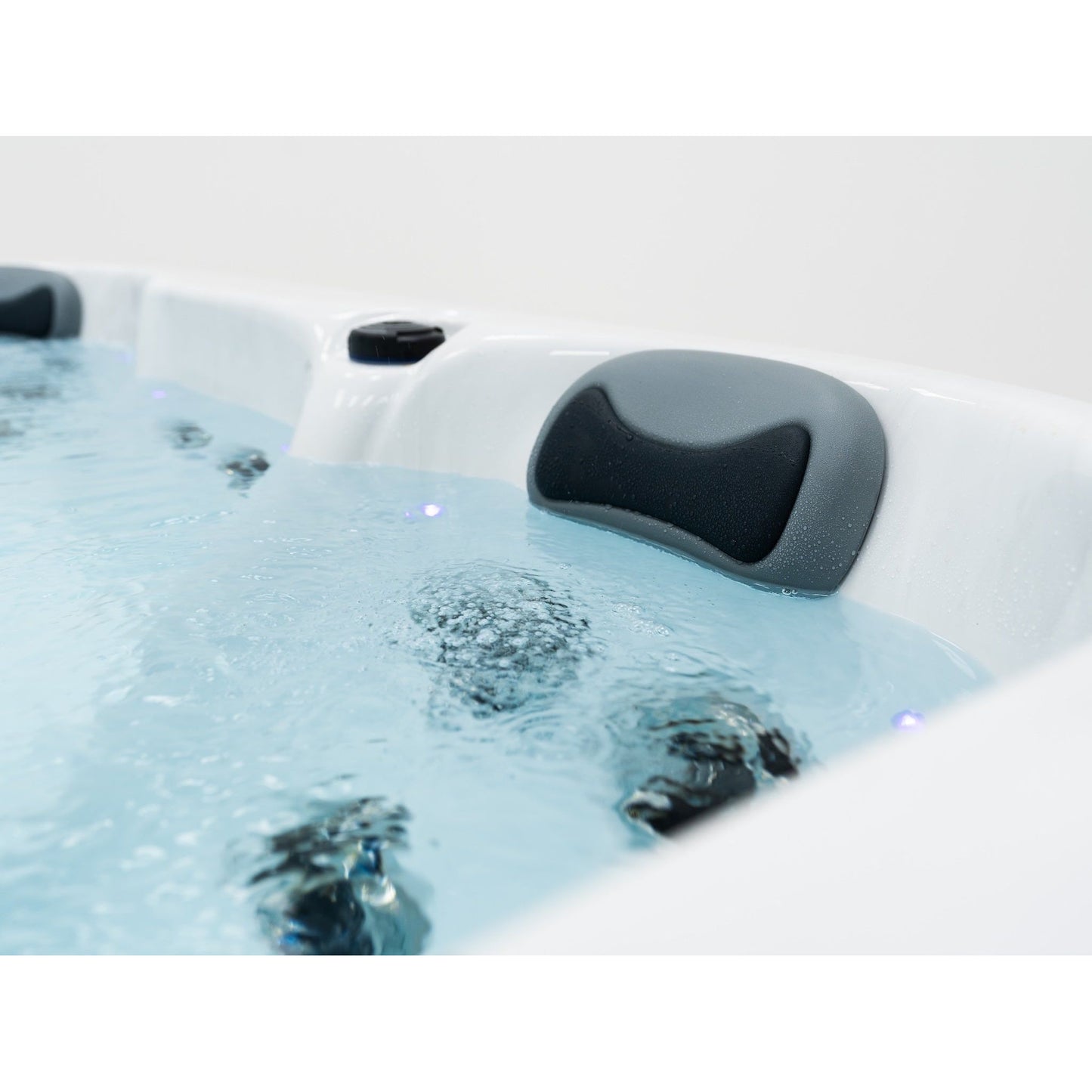 Budget Series ECHO Plug and Play Hot Tub