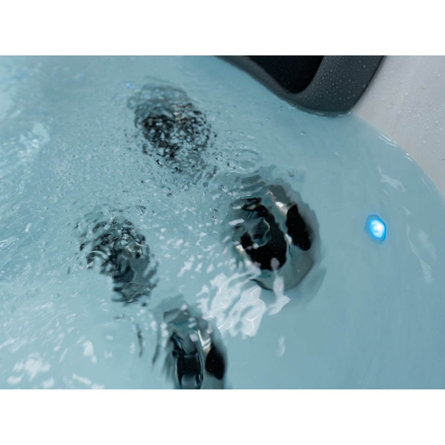 Budget Series ECHO Plug and Play Hot Tub
