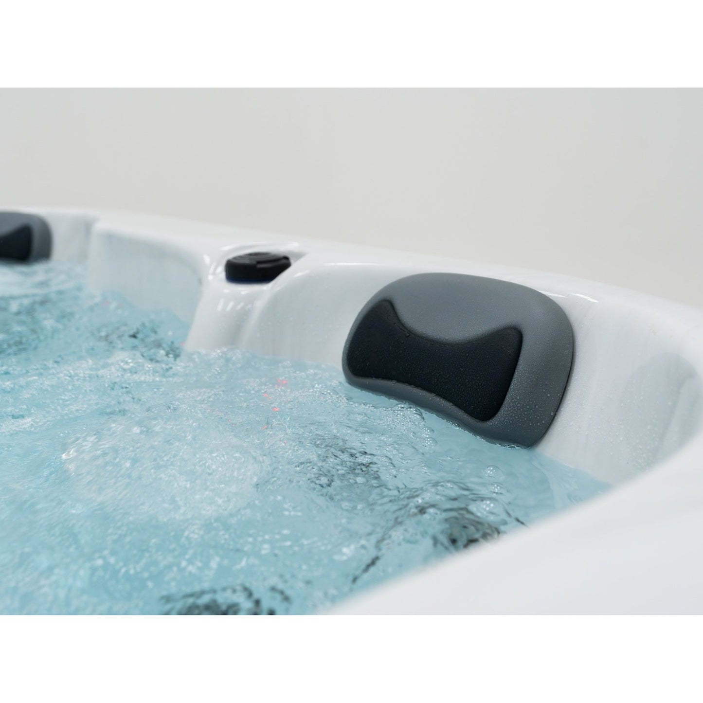 Budget Series ECHO Plug and Play Hot Tub