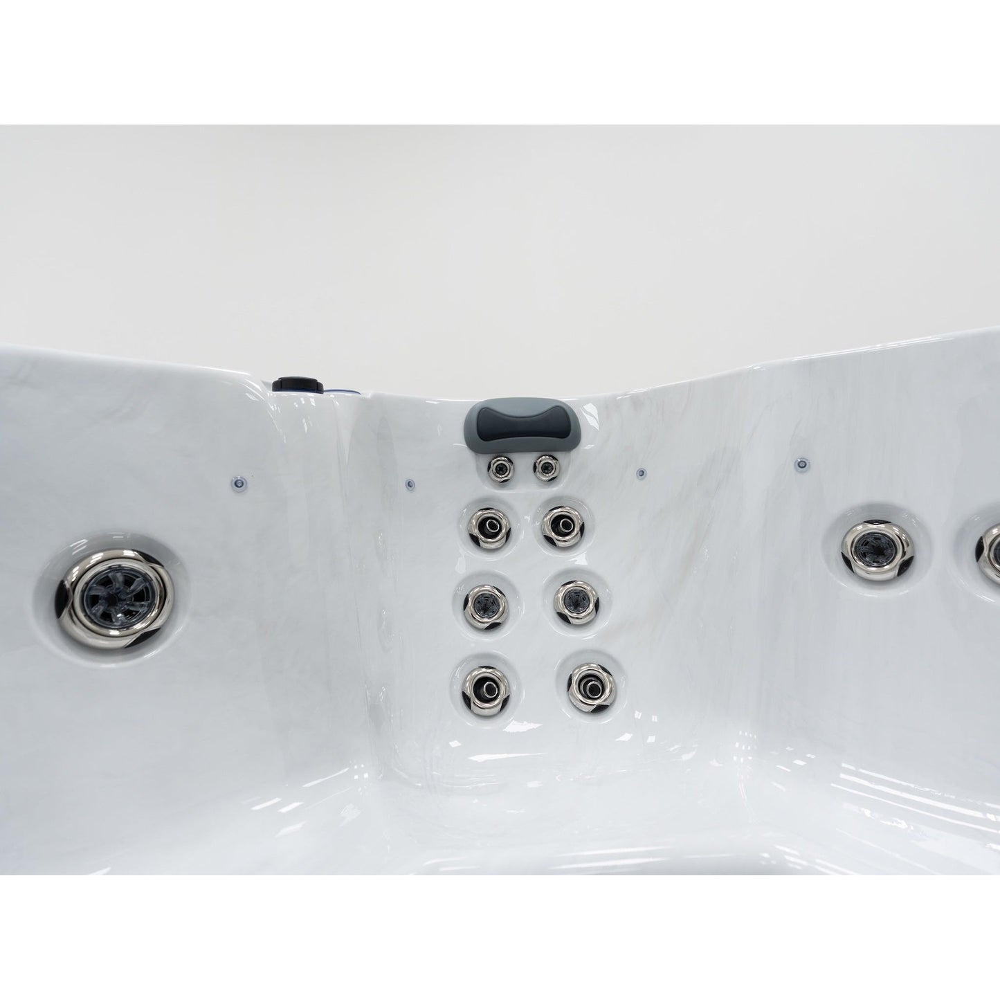 Budget Series ECHO Plug and Play Hot Tub