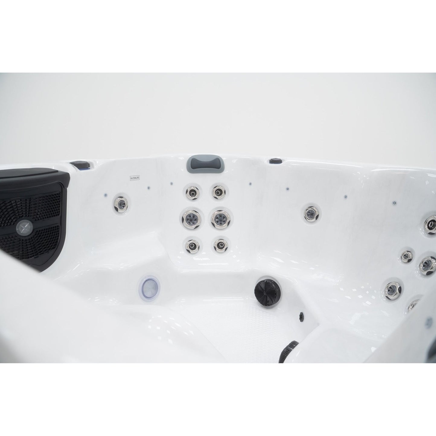Budget Series PULSE Plug and Play Hot Tub