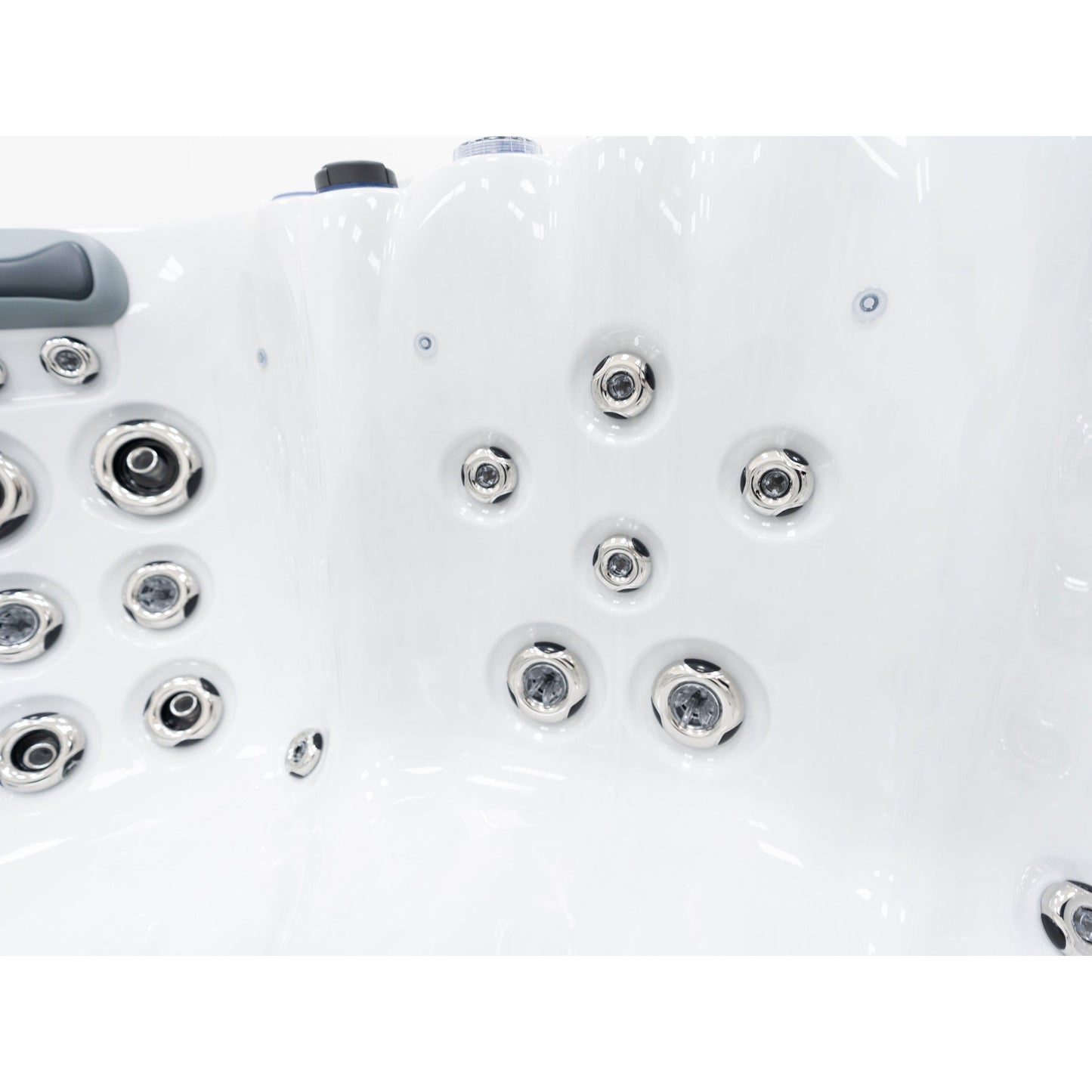 Fresh Water LAGOON Hot Tub