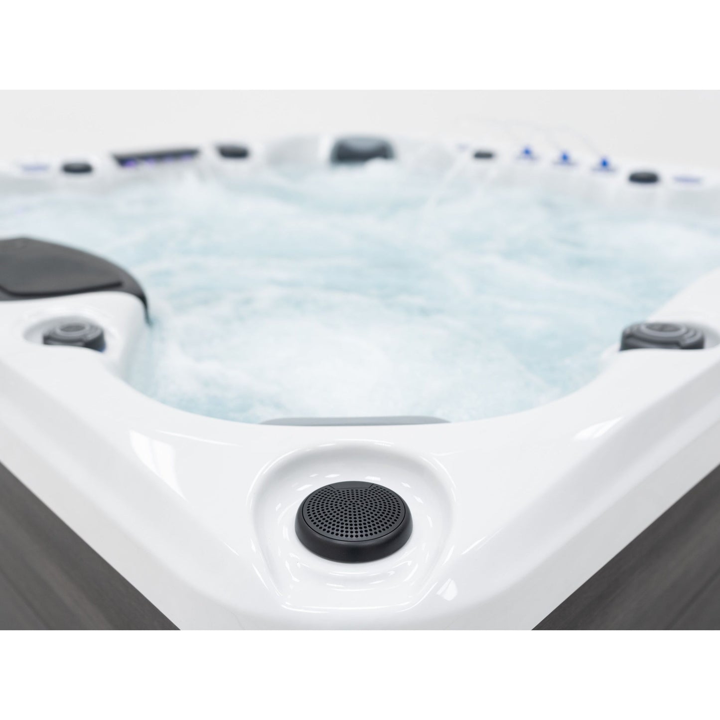Fresh Water LAGOON Hot Tub
