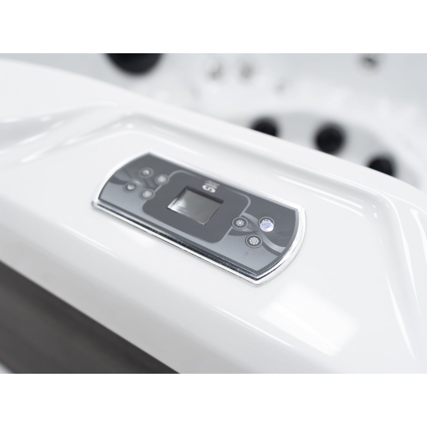 Fresh Water LAGOON Hot Tub
