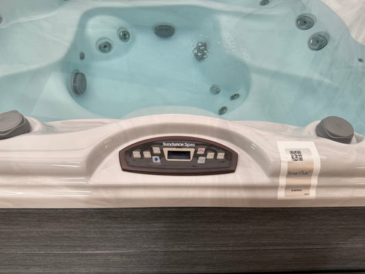 Ex-Display Sundance® Spas - 780 Series Hamilton