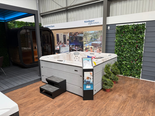 Ex-Display Sundance® Spas - 780 Series Chelsee