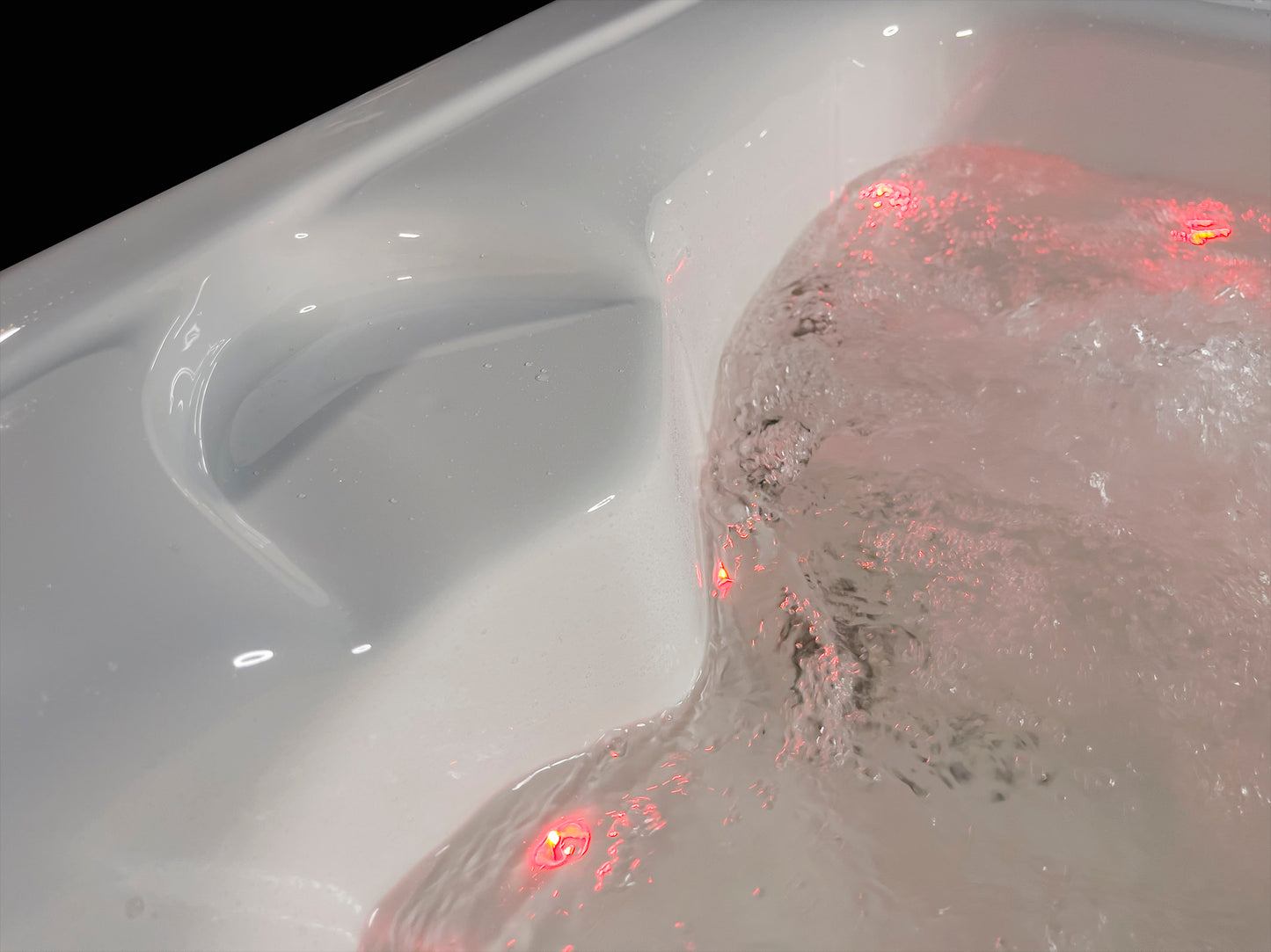 Holiday Let Hot Tub - HL325
