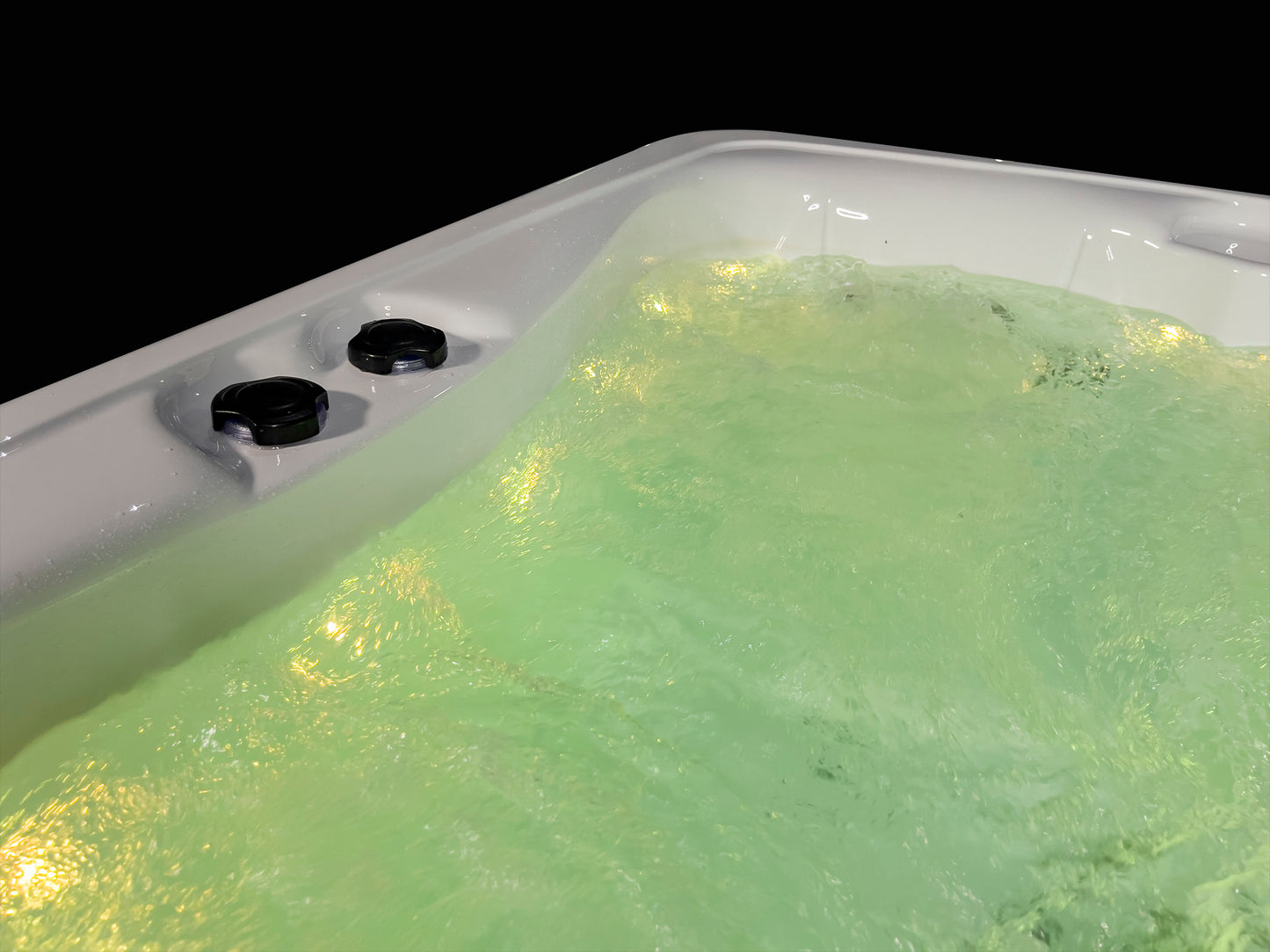 Holiday Let Hot Tub - HL325