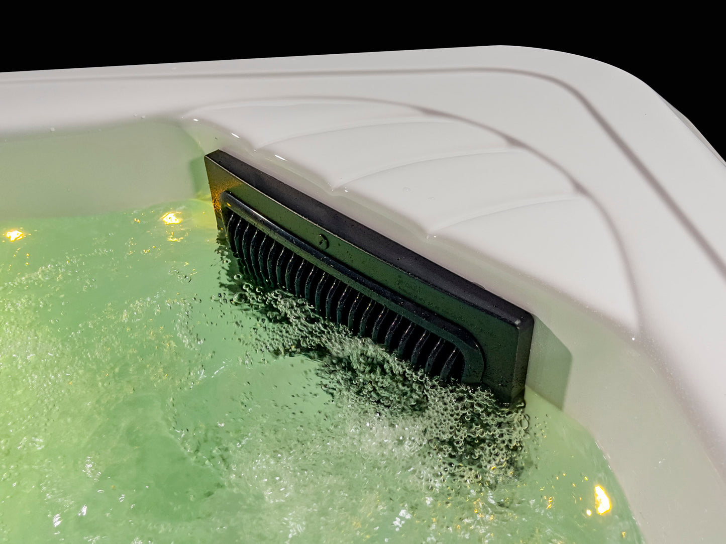 Holiday Let Hot Tub - HL325