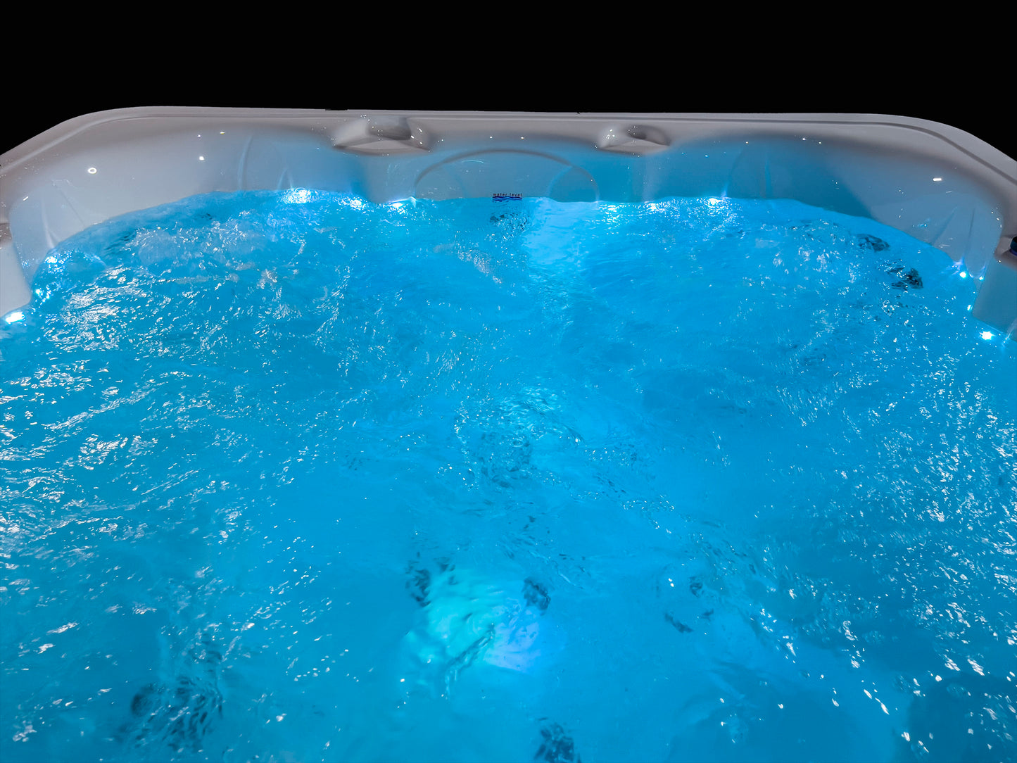 Holiday Let Hot Tub - HL525