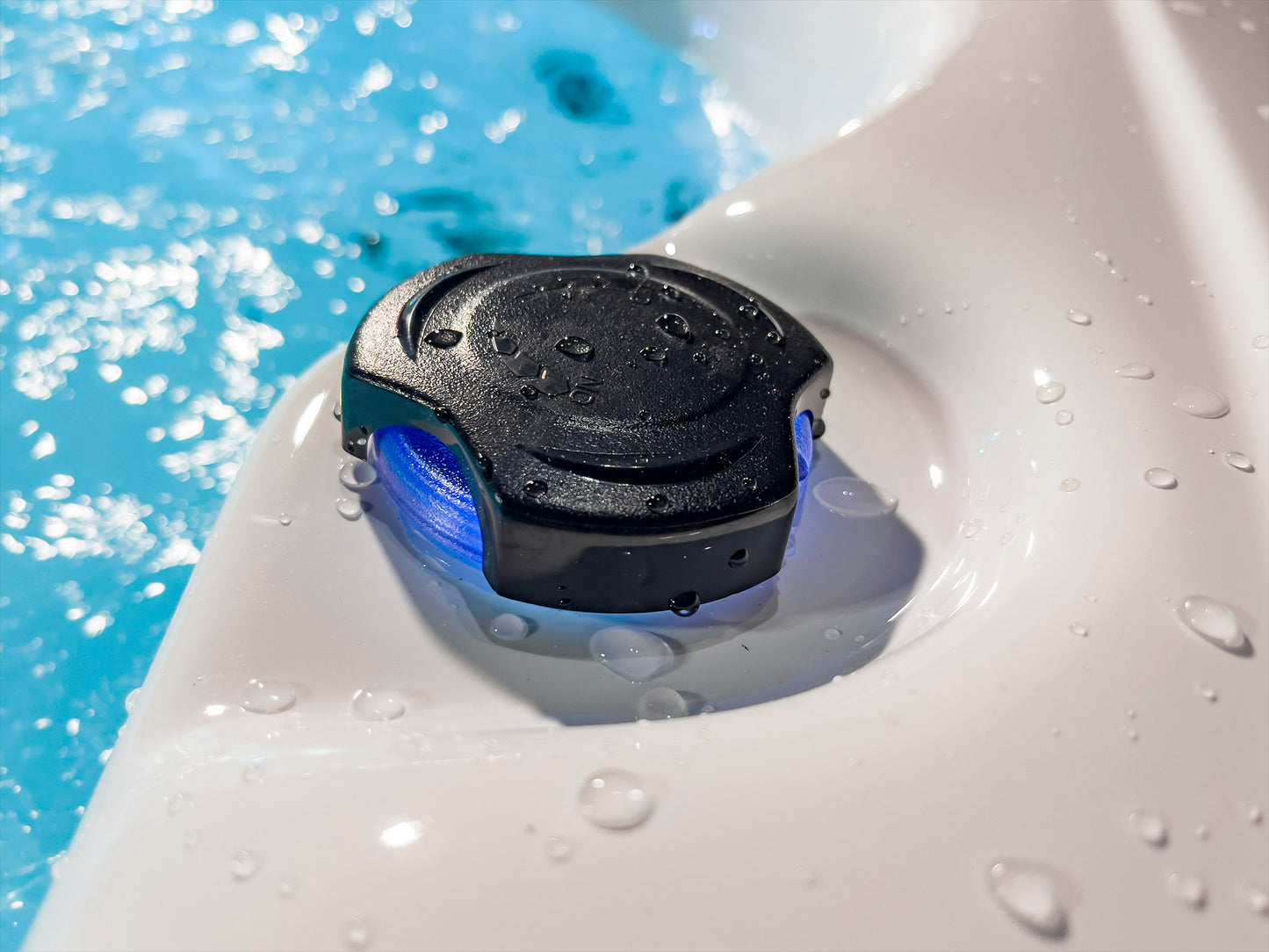 Holiday Let Hot Tub - HL730