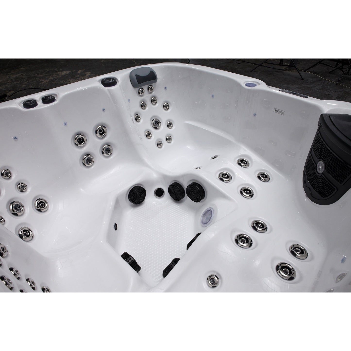 Fresh Water BROOK Hot Tub