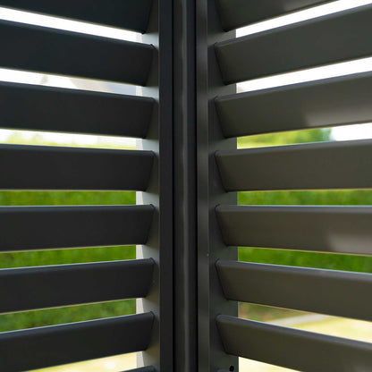 Fixed Horizontal Louvered Aluminium Panels