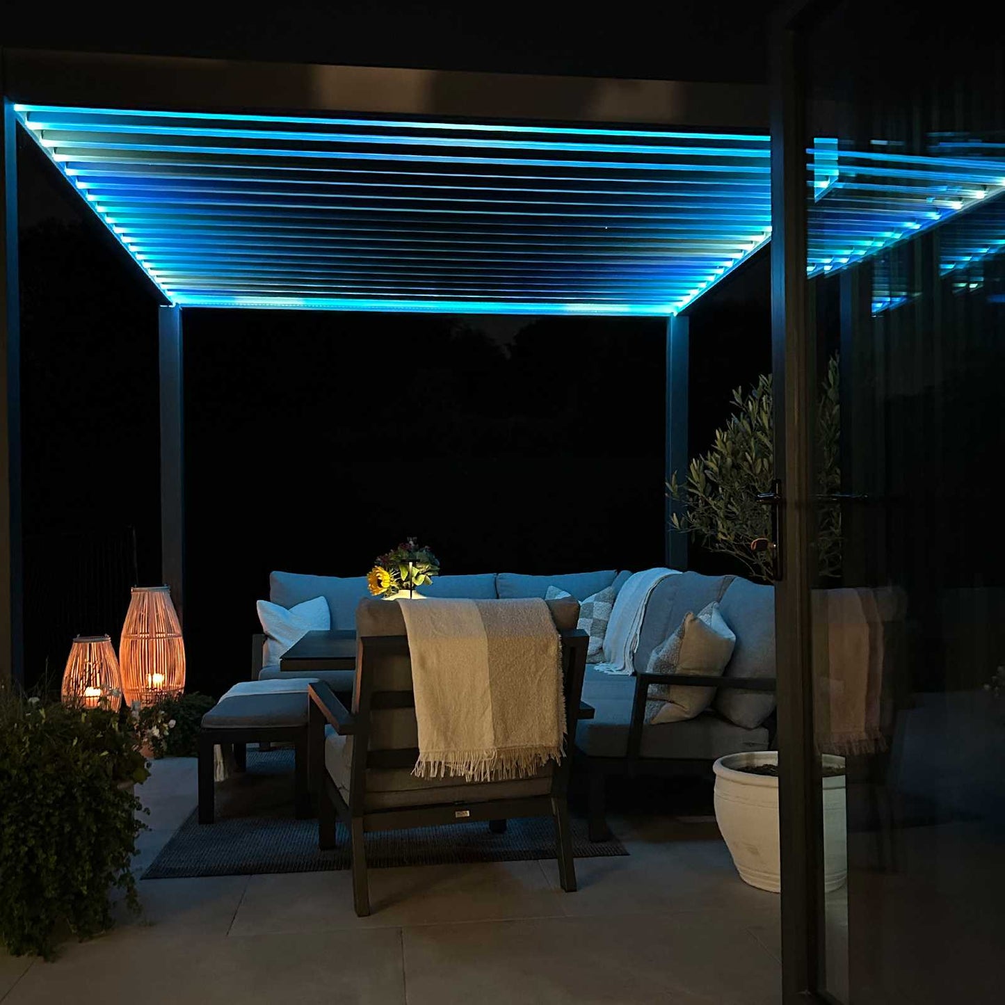 Nova - Titan LED Freestanding Aluminium Pergola - 3m x 3m Square - Grey