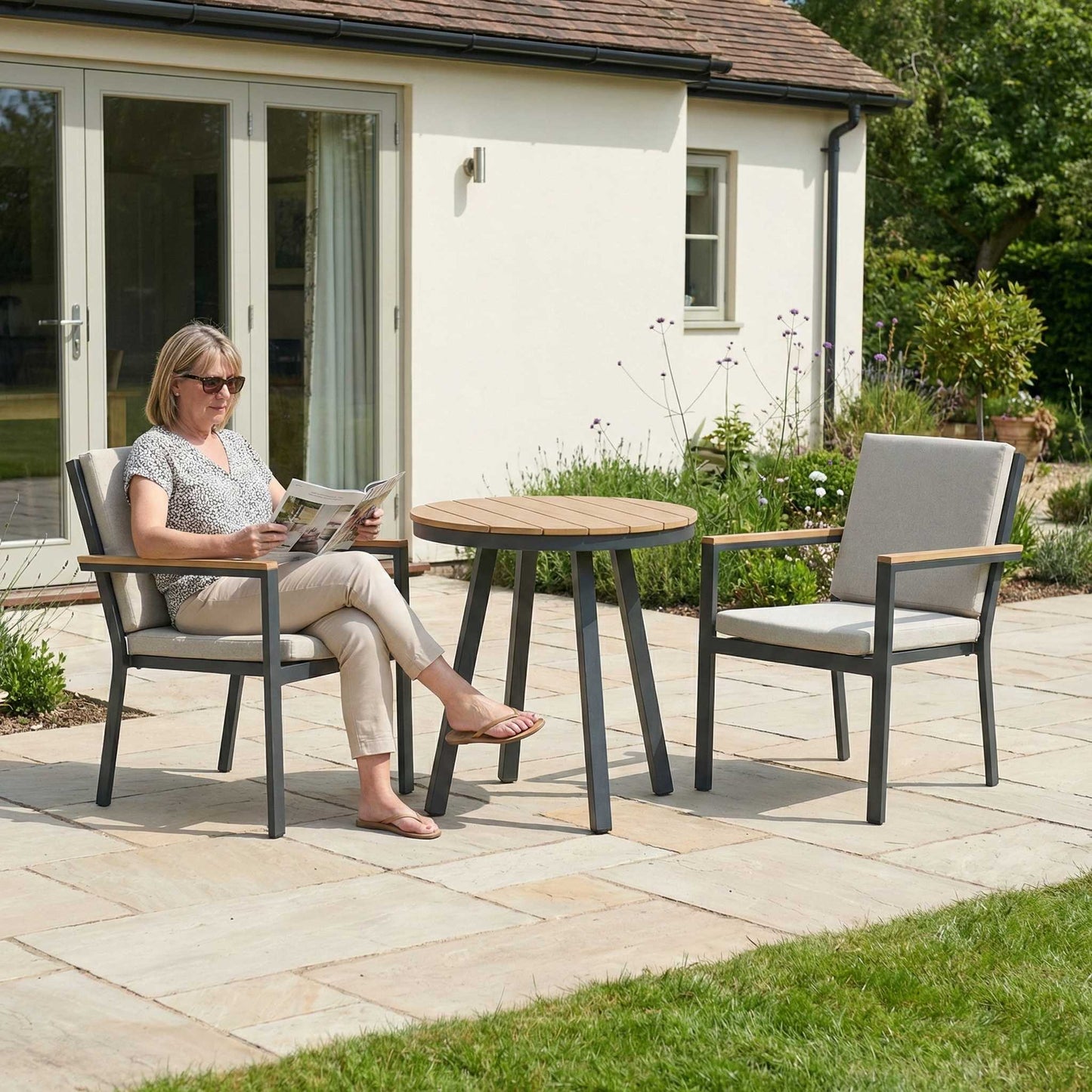 Nova - Heidi 2 Seat Bistro Set - 0.7m Round Table