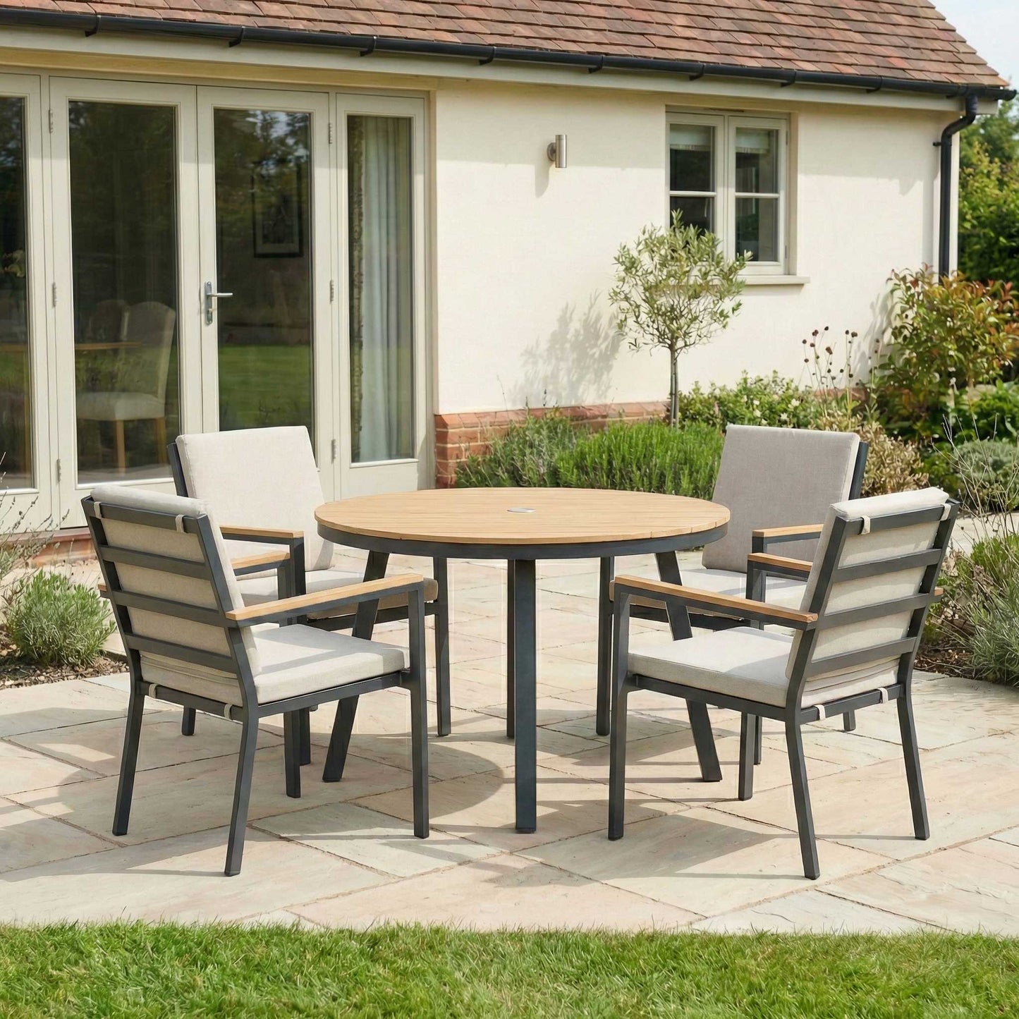 Nova - Heidi 4 Seat Dining Set - 1.1m Round Table