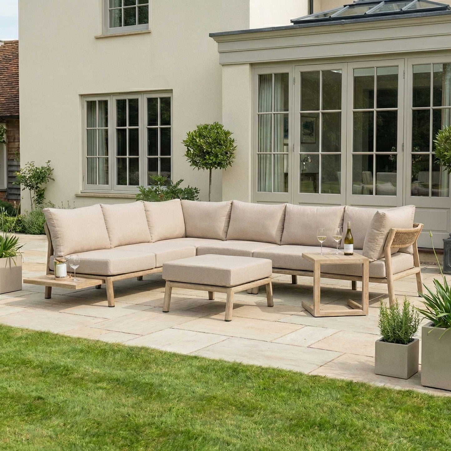 Nova - Eleanor Left Hand Platform Corner Sofa Lounging Set