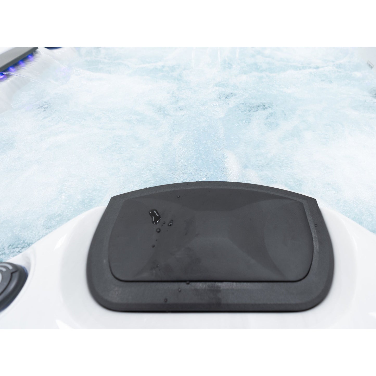 Fresh Water LAGOON Hot Tub